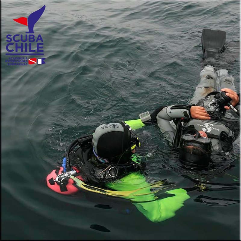 Academia de buceo Scuba Chile